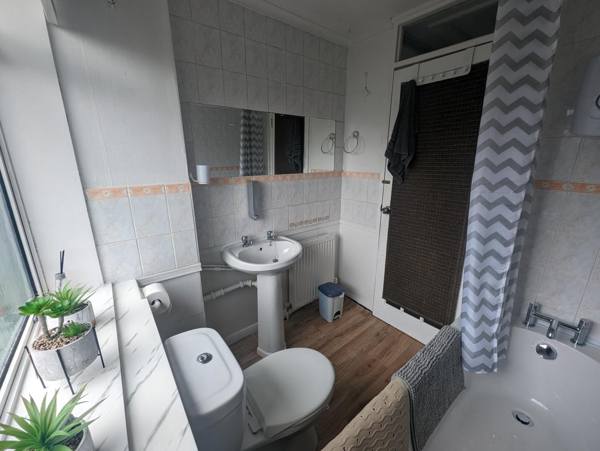 Gorgeous Full Home In Единбург Екстер'єр фото